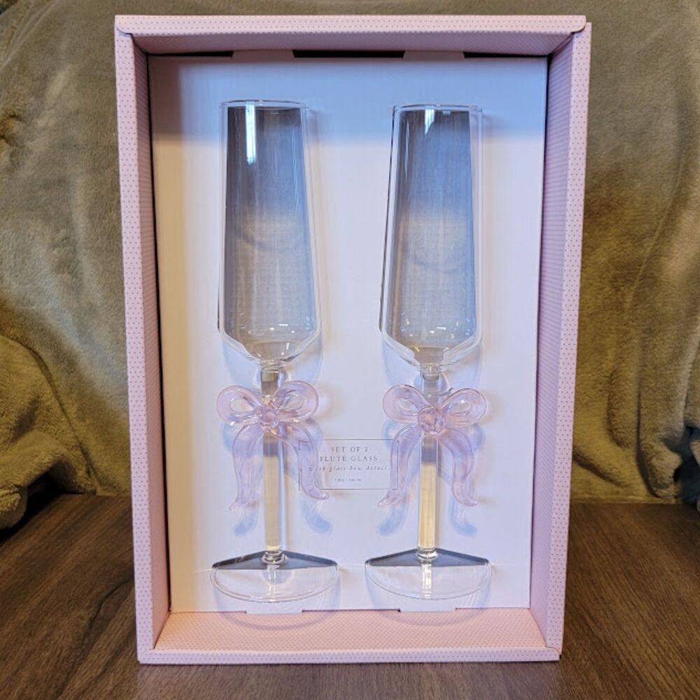 1 set of cupcakes and cashmere pink bow champagne flutes viral tiktok bows